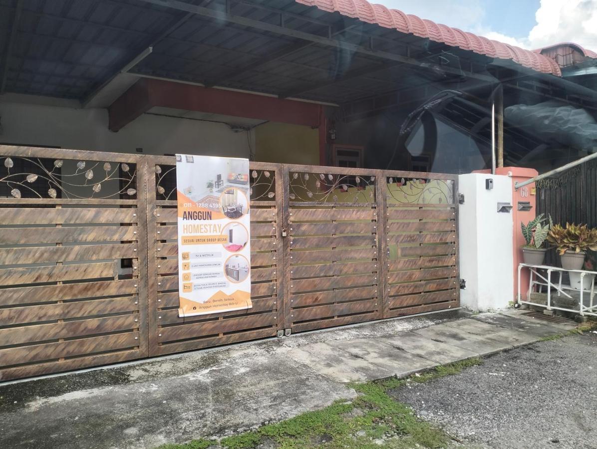 Anggun Homestay เซริอิสกันดาร์ ภายนอก รูปภาพ