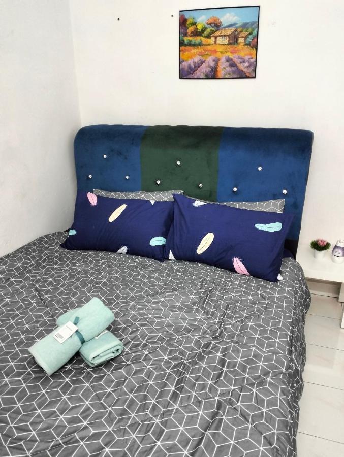 Anggun Homestay เซริอิสกันดาร์ ภายนอก รูปภาพ